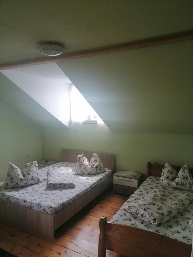 הוסטל טורדה Helga House מראה חיצוני תמונה